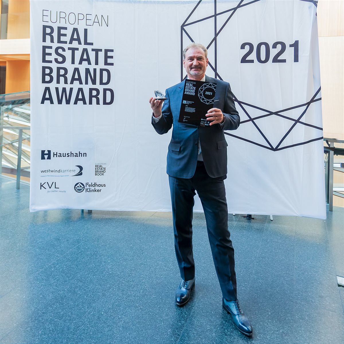  Innovationskraft: SÜBA erhält Auszeichnung für stärkste Markenentwicklung