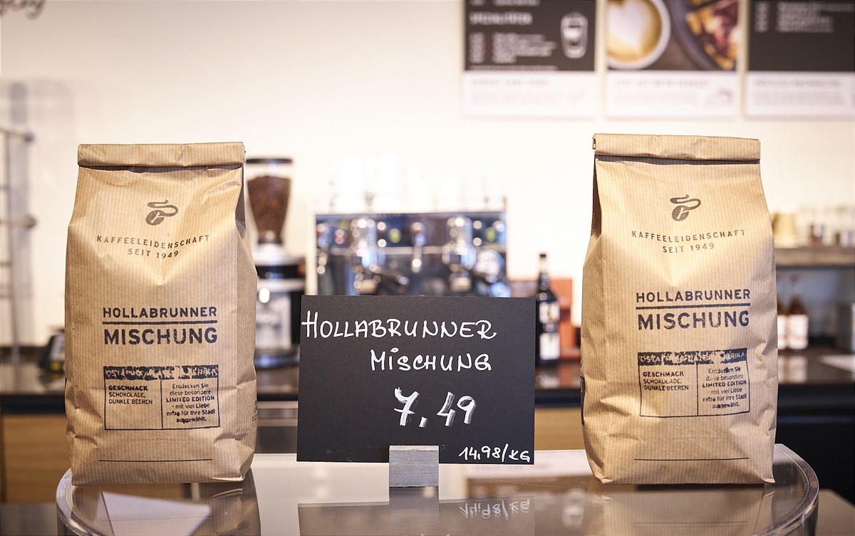 Die Kaffeewelt der wiedereröffneten Tchibo Filiale in Hollabrunn bietet einzigartige Genussmomente